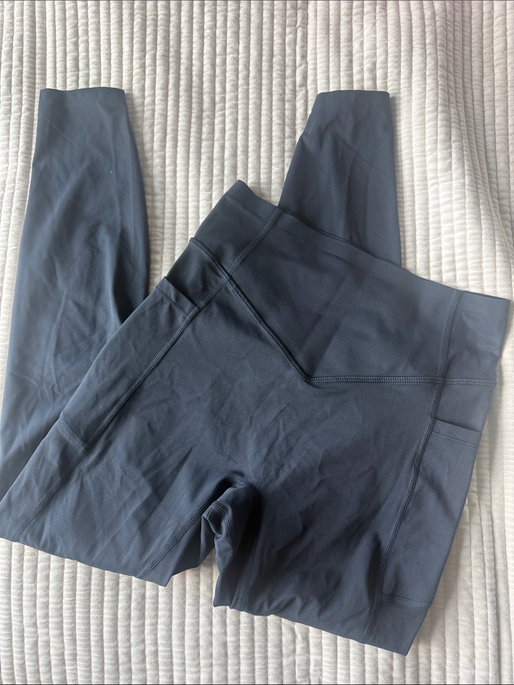 HALARA High-Waist Performance Leggings in Dark Blue